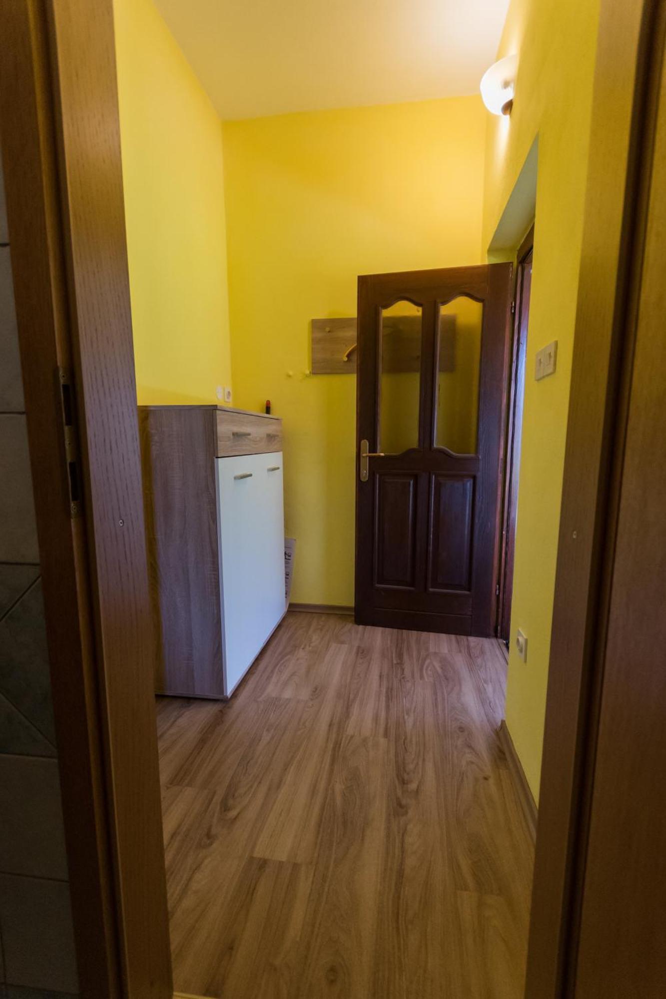 Apartment And Room Natasa Kobarid Exterior foto